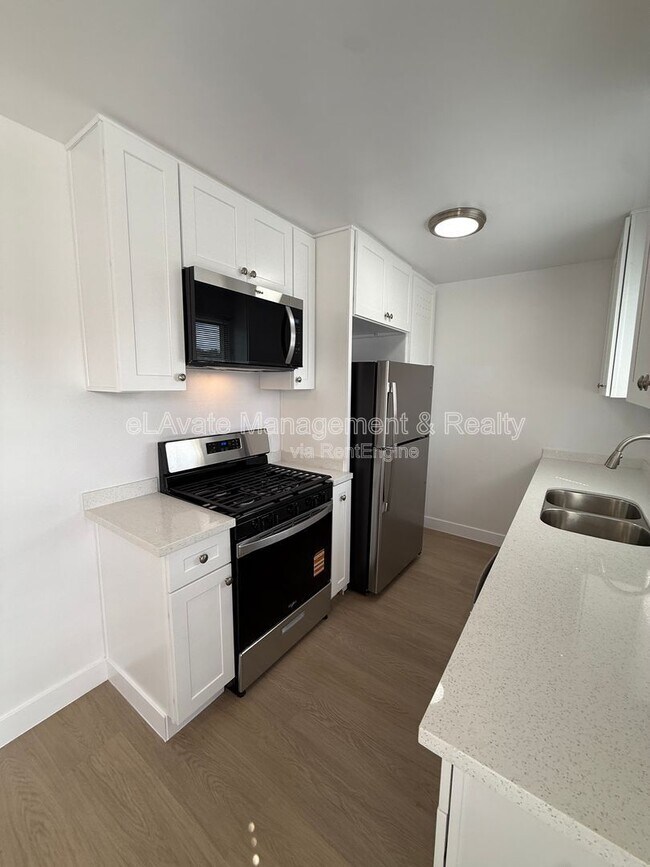 Foto del edificio - 14119 Gilmore St
