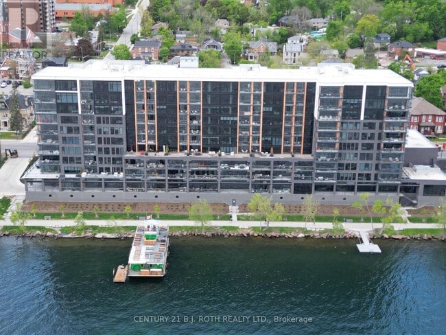 Building Photo - 185 Dunlop St E