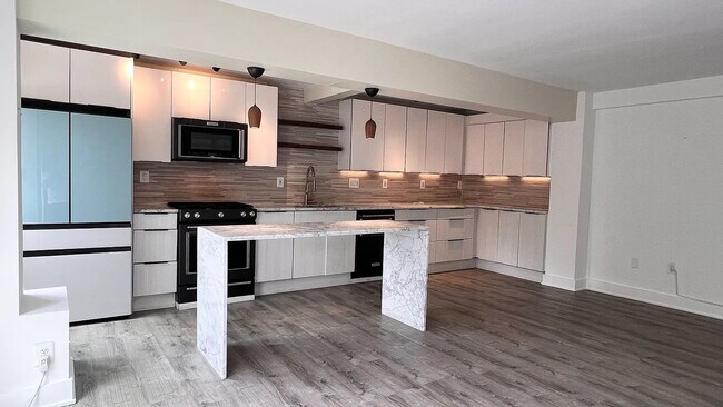 Foto del edificio - Great 2 Bed / 1 Bath Apartment near Embass...