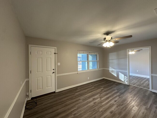 Foto del edificio - 3702 Sabine Ave