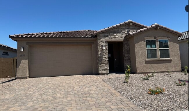 Building Photo - 8758 W Medlock Dr