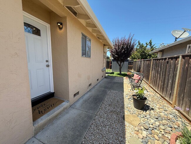 Foto del edificio - Willow Glen/Cambrian duplex - Beautifully ...