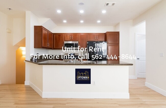 Building Photo - Townhome - 2 Bedrooms-2.5 Baths - Brea