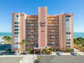 Building Photo - 6770 Ridgewood Ave