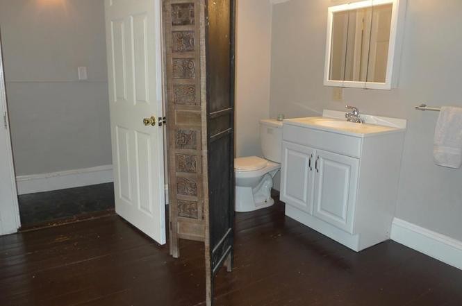 Primary Photo - 140 Grove St