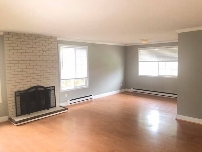 Foto del edificio - 3 Bed 1.5 Bath Rambler!