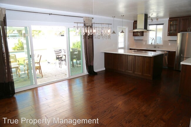 Building Photo - 3 br, 2 bath House - 2913 Royal Palm
