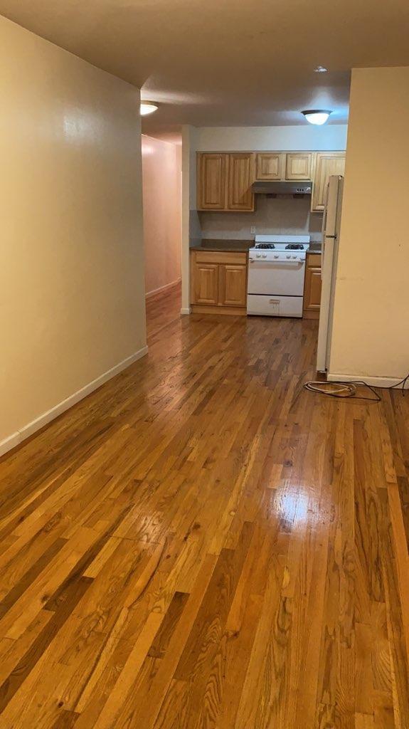 Foto del edificio - 227 Bay 13th St