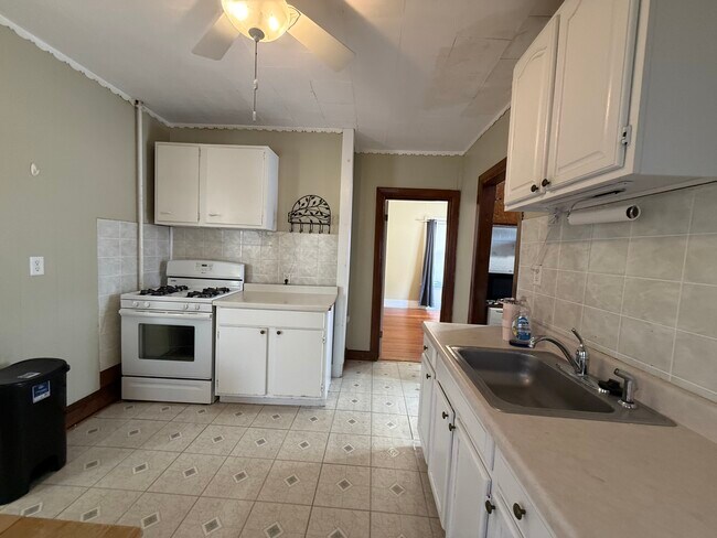 Foto del edificio - 53 Litchfield St