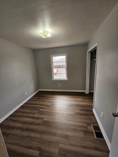 Foto del edificio - 402 Wind Ave NW