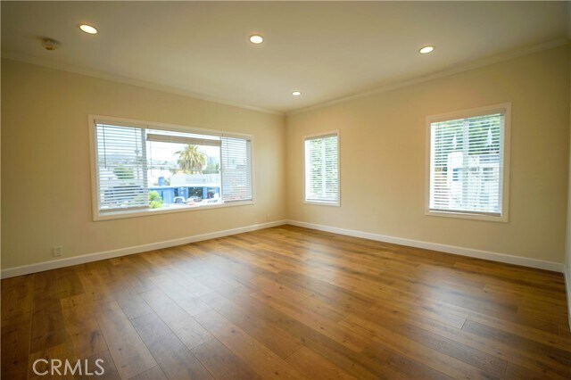 Building Photo - 5072 Fountain Ave