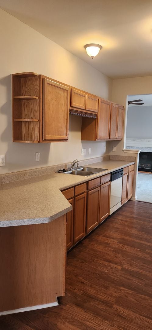 Building Photo - Greer, 2BD/2.5BA, 1480+/-SF