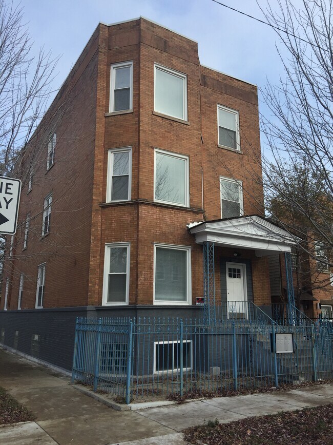 Foto del edificio - 3258 W Hirsch St
