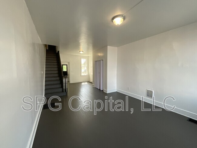 Foto del edificio - 156 Hamilton Ave