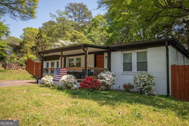 Foto del edificio - 120 Hillside St