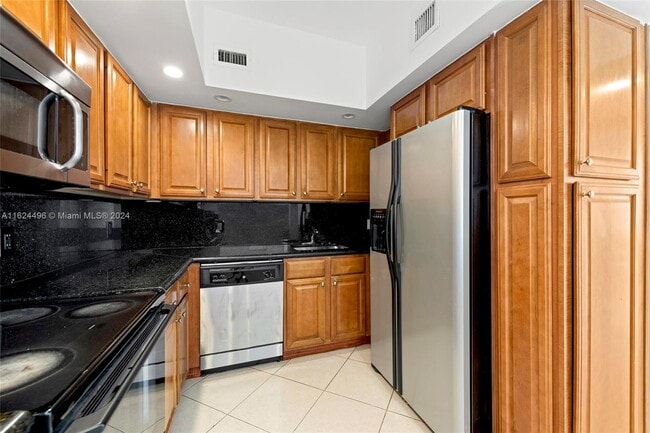 Foto del edificio - 5600 Collins Ave