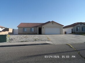 Building Photo - 15019 Hopland St