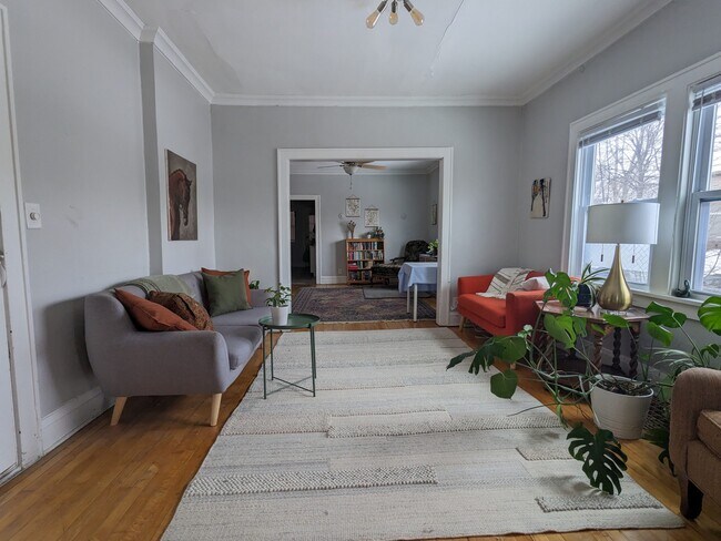 Foto del edificio - 1002 -1004 29th Ave NE