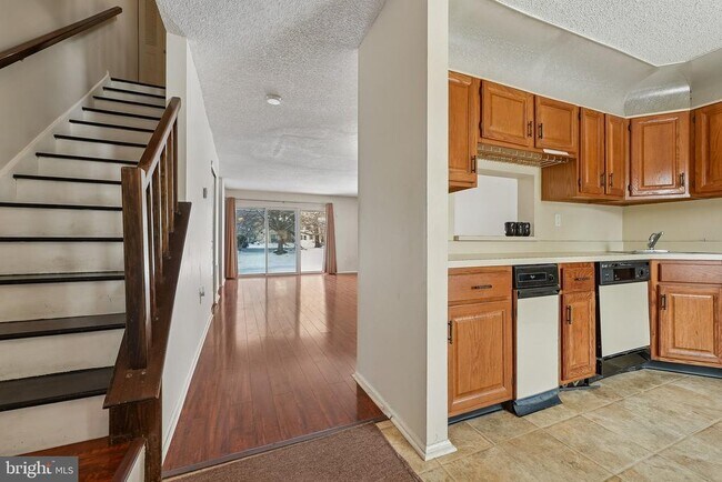 Foto del edificio - 8 Marsh Ct