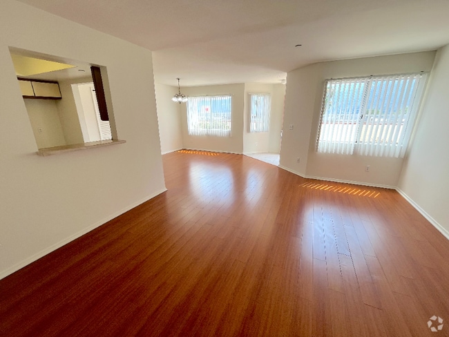 3119 Foothill Blvd