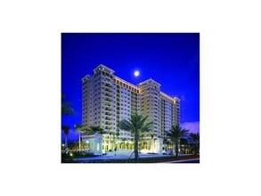 Building Photo - 750 N Tamiami Trl