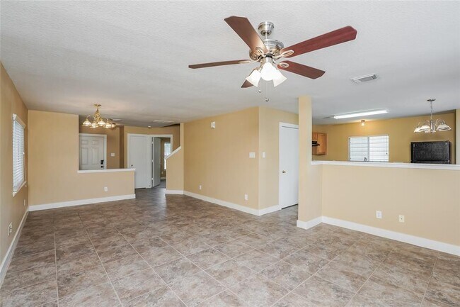 Foto del edificio - 19527 Green Chase Ln