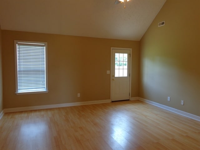 Building Photo - 1021 Stratus Dr