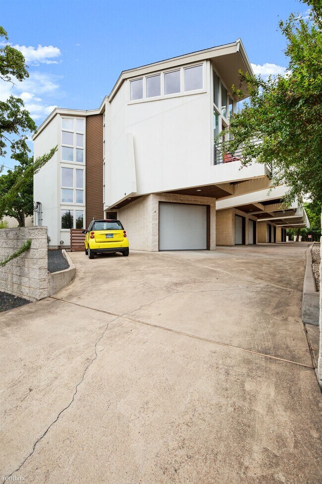 Foto del edificio - 2 br, 2.5 bath Townhome - Norwalk Lofts Ap...