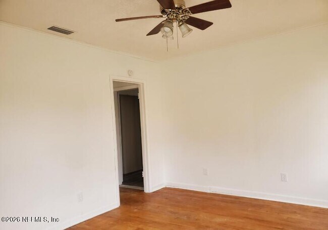 Foto del edificio - 905 Ethan Allen St