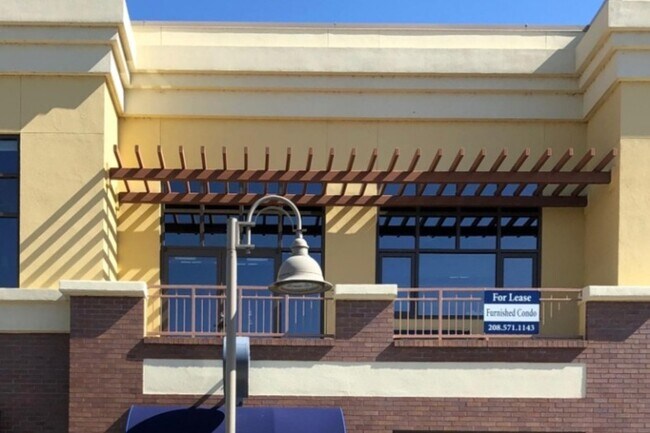 Balcón - 3066 S Bown Way