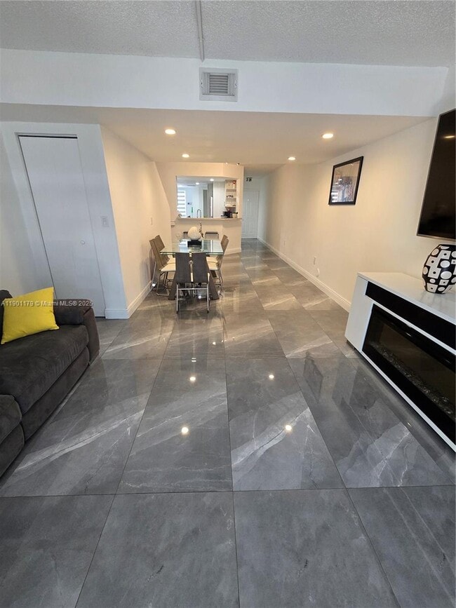 Foto del edificio - 1177 NW 123rd Pl