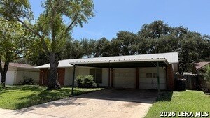 Foto del edificio - 7418 Pipers Creek St