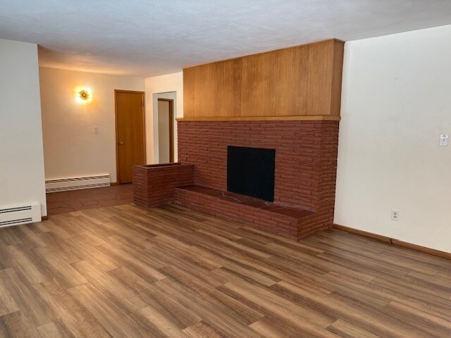 Foto del edificio - Large house west of Reserve Street