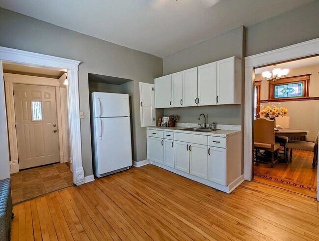 Foto del edificio - 2801 Harriet Ave