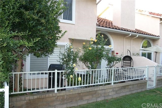 Building Photo - 27406 Hyatt Ct