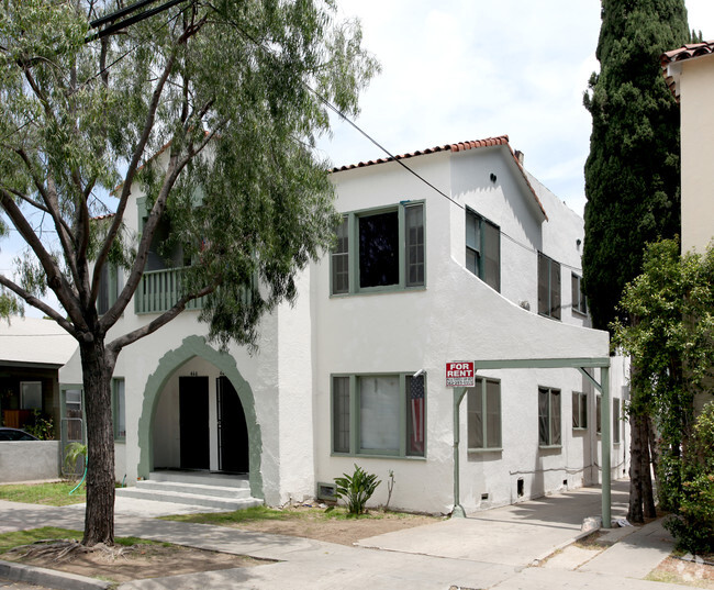 Primary Photo - 432-440 Walnut Ave