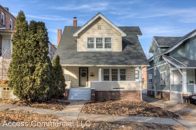 Building Photo - 4 br, 2 bath  - 3318 Jackson St