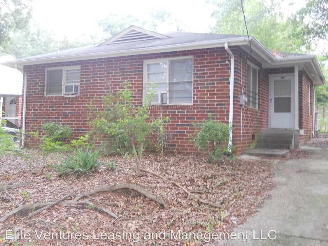 Primary Photo - 918 Charleston Ave