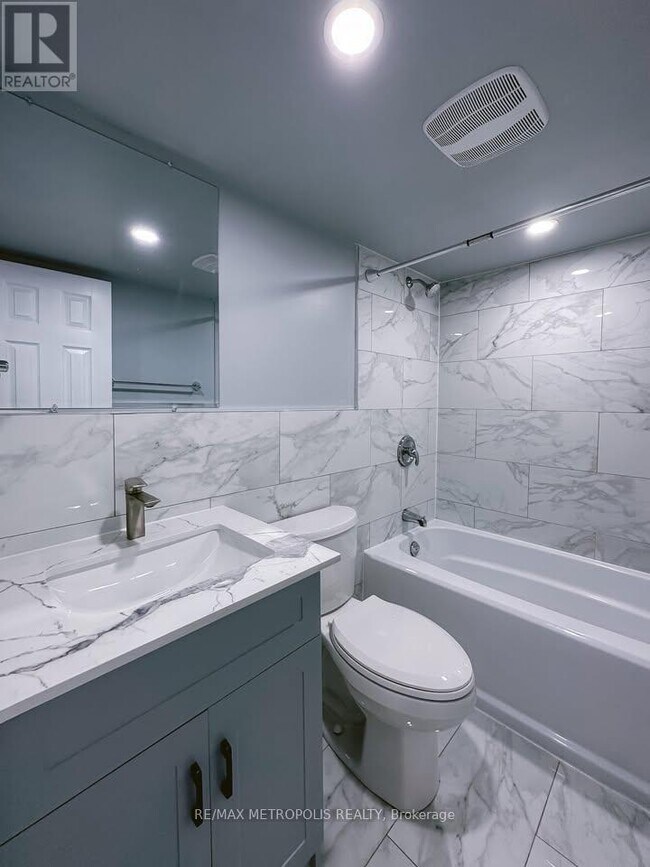 Photo du bâtiment - 87 Cadillac Ave S