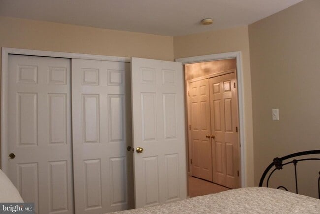 Building Photo - 14186 Hunters Run Way