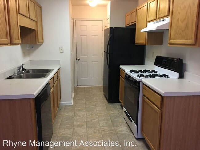 Building Photo - 9113 Colony Village Ln