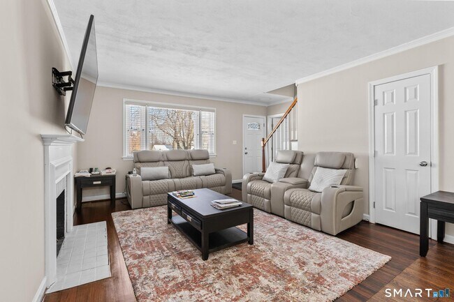 Foto del edificio - 159 Ridgewood Rd