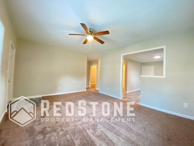 Foto del edificio - 446 Avon Ave