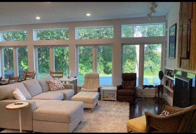 Foto del edificio - 25 Sturges Rd