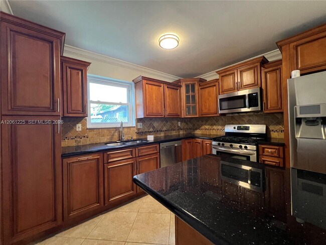 Foto del edificio - 19010 SW 96th Ave
