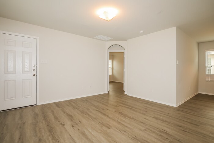 Primary Photo - Somerset Trails - 9318 Green Flora Ct, San...