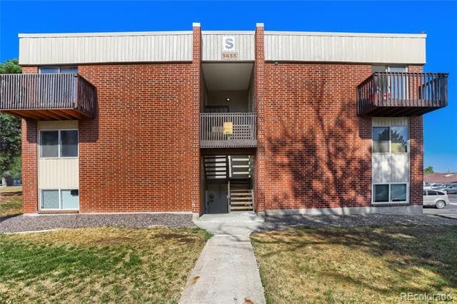 Building Photo - 3633 S Sheridan Blvd