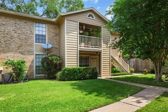 Building Photo - 1311 Antoine Dr