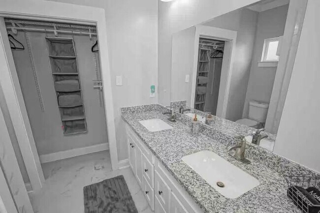 Foto del edificio - 3022 Second St