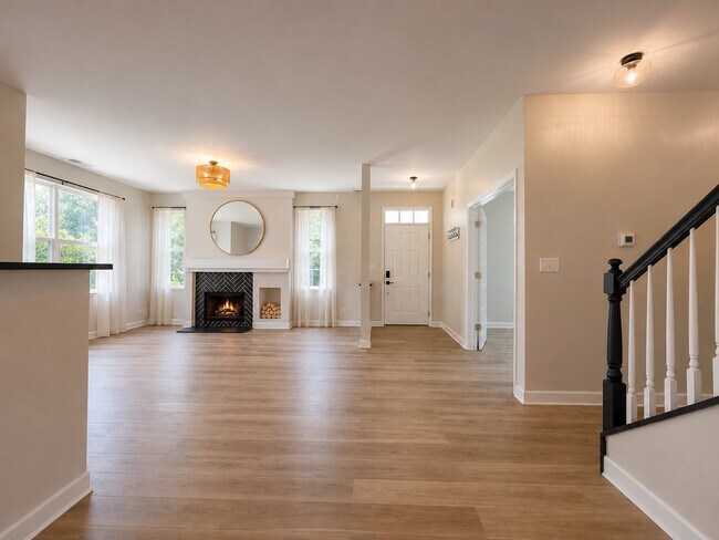 Building Photo - 367 Chesapeake Ln